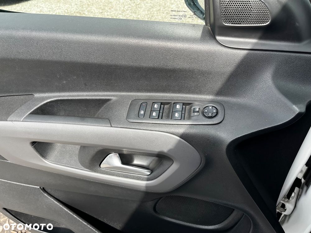 Toyota Proace City Verso 1.5 D-4D Business - 28