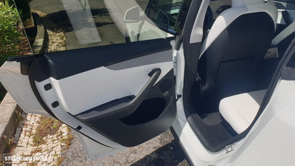 Tesla Model Y Long Range Tração Integral Premium - 28