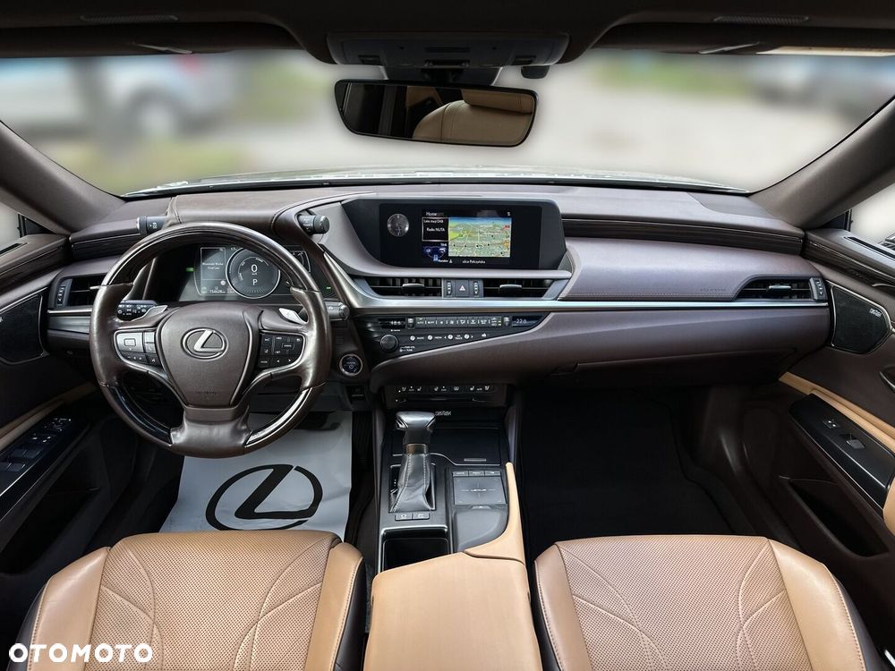 Lexus ES 300h Prestige - 3