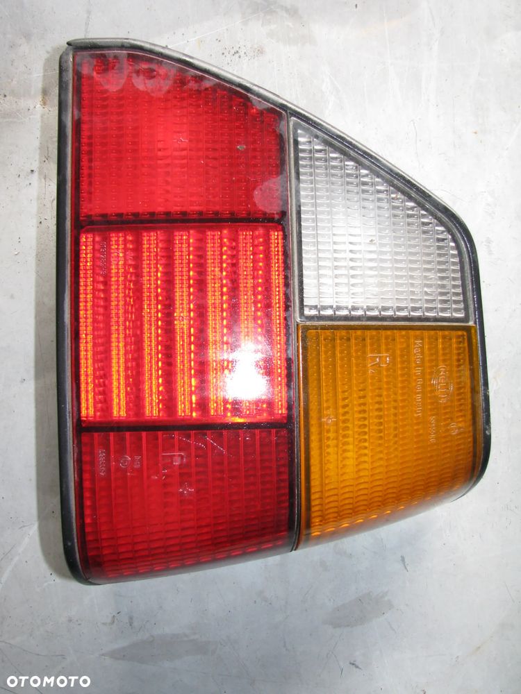 VW GOLF 2 II LAMPA PRAWY TYŁ PRAWA TYLNA 191945112 - 2