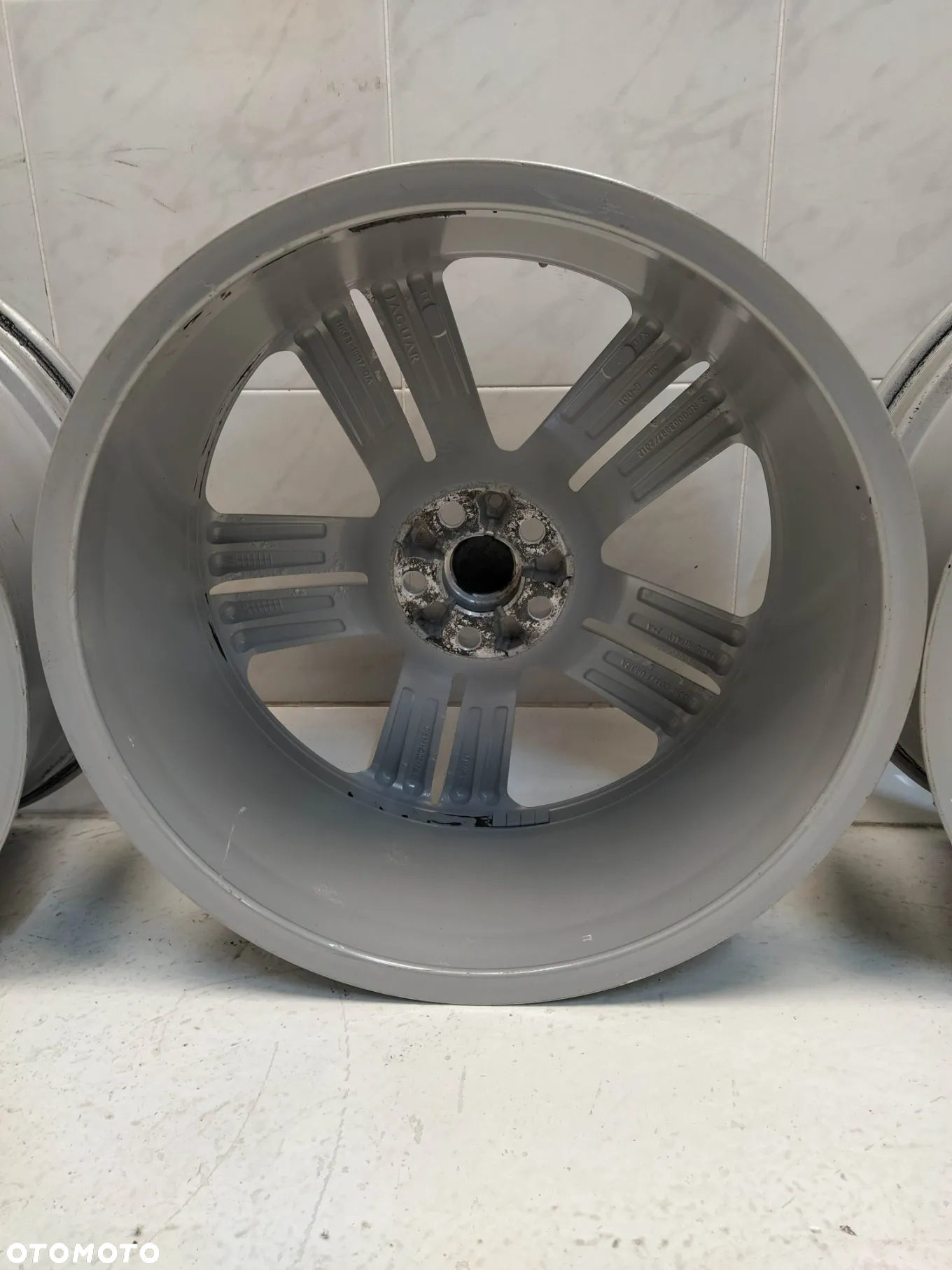 JAGUAR F-PACE X761 8.5X20 ORYGINALNE FELGI ALUMINIOWE R20 ET45 5X108 4XCZUJNIKI TPMS CIŚNIENIA OPON - 13