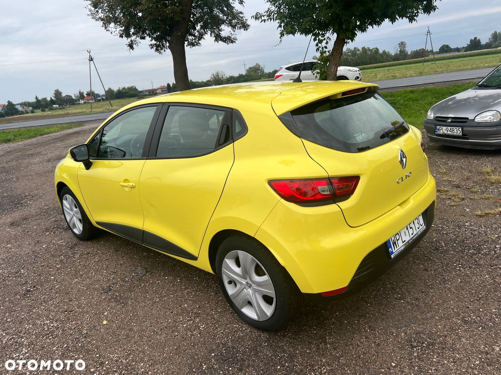 Renault Clio - 9
