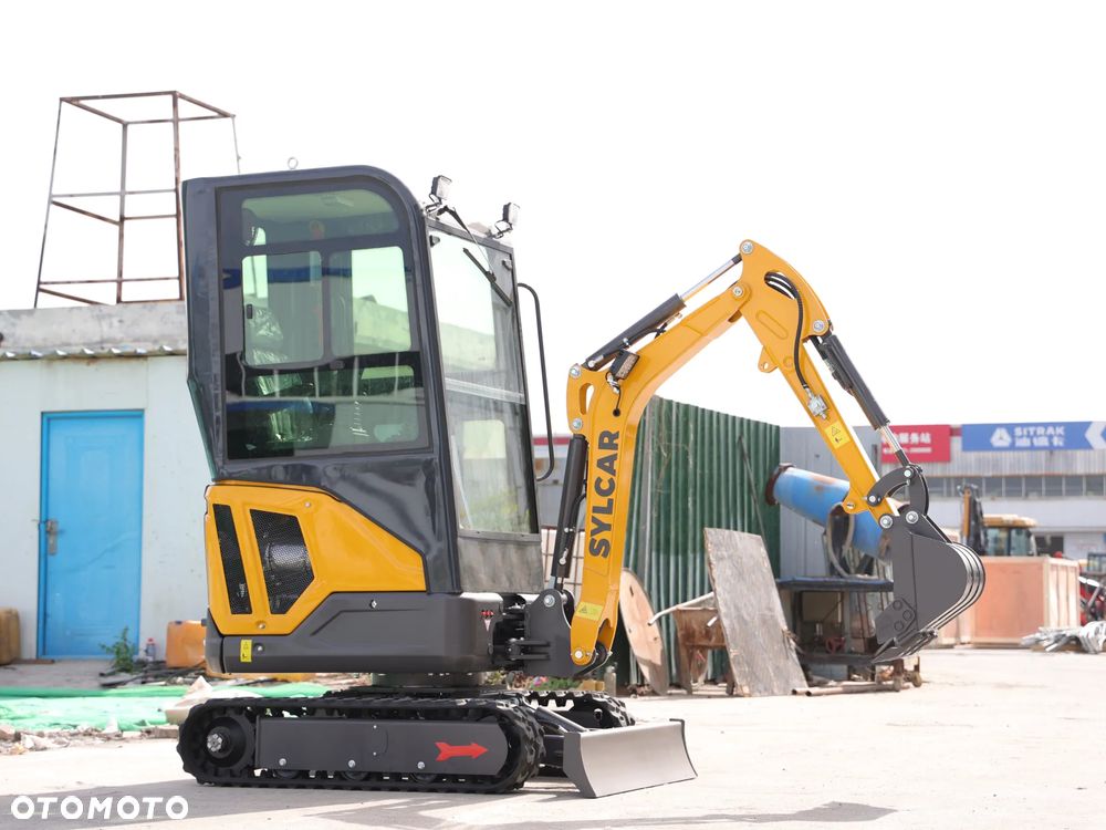 Inny Minikoparka Sylcar SC16SK - 2