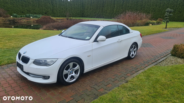 BMW Seria 3 320d DPF Cabrio Edition Exclusive