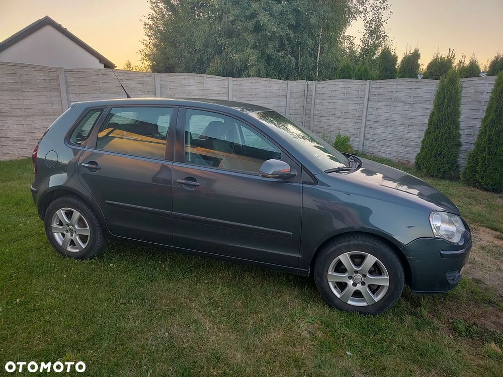 Volkswagen Polo 1.4 TDI Comfortline - 1