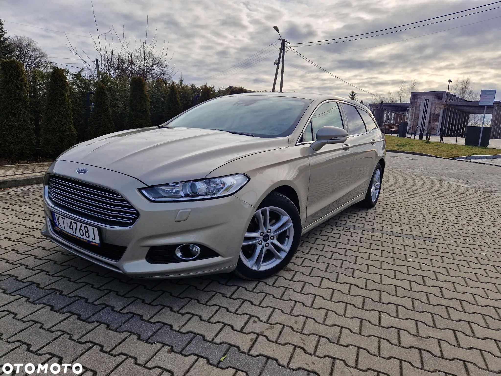 Ford Mondeo 2.0 EcoBoost Titanium - 1