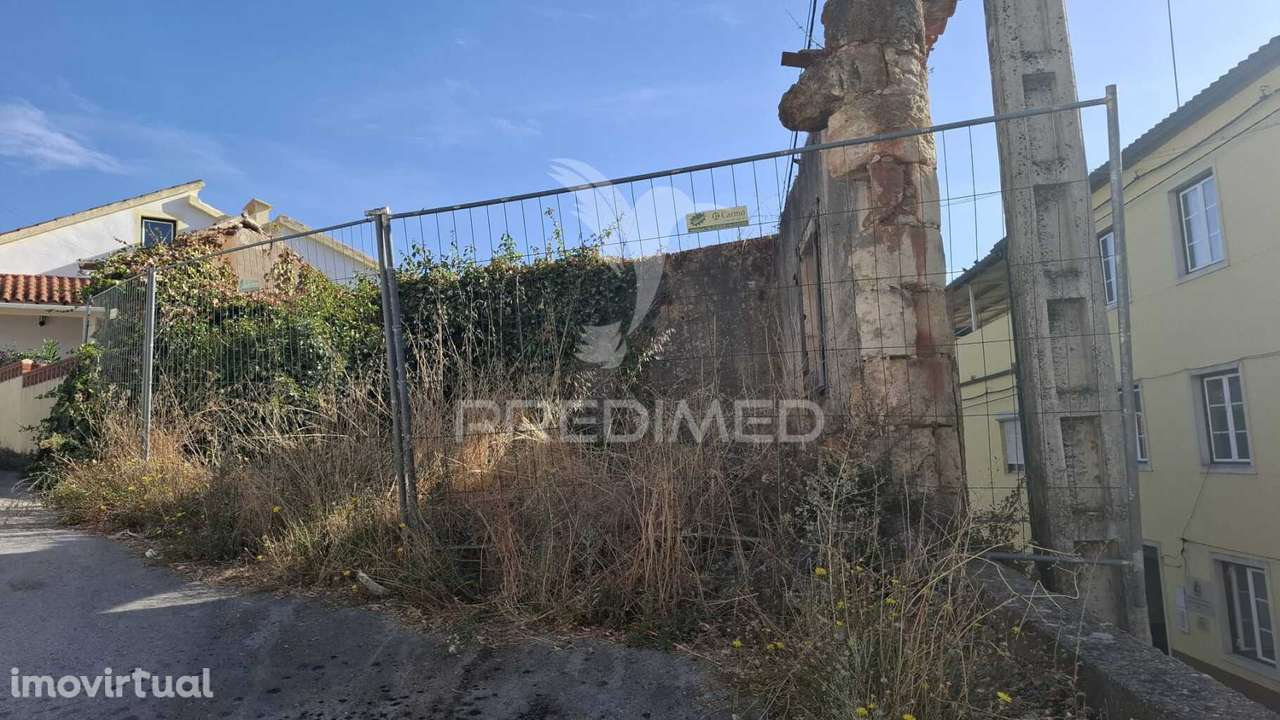 Moradia T0 com Garagem para recuperar em Pernes, Santarém. - Grande imagem: 5/12