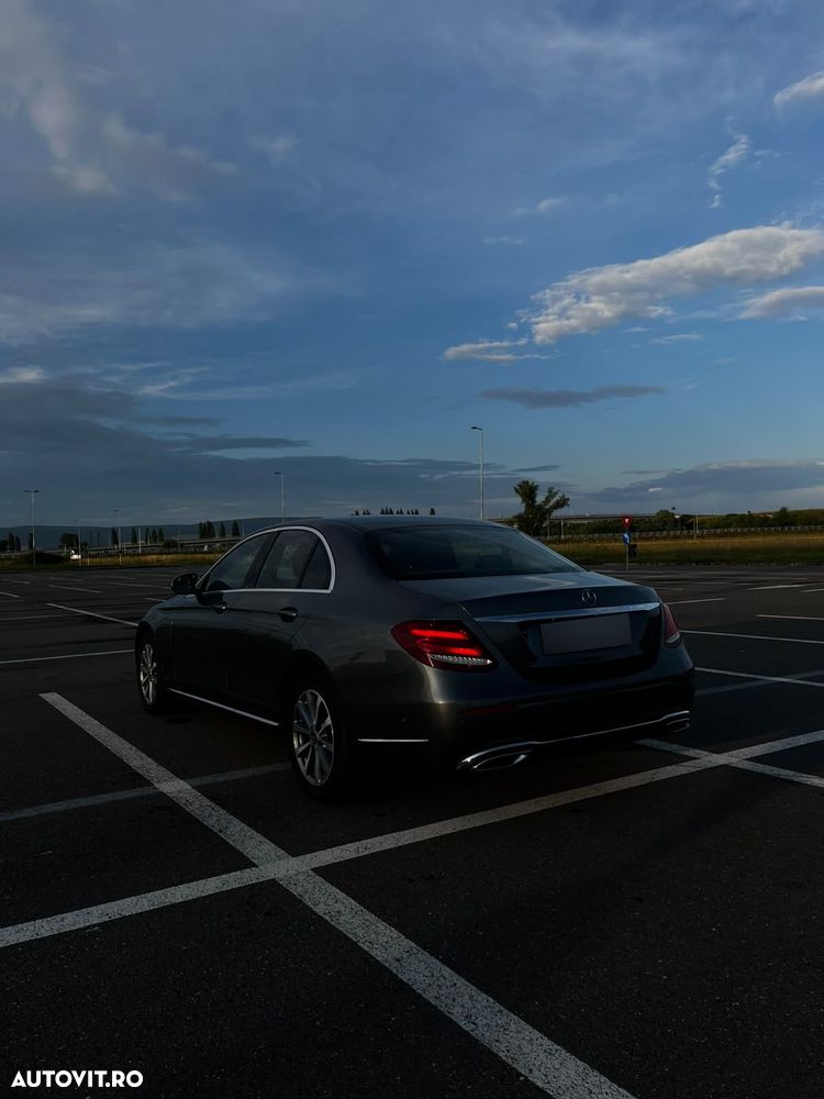 Mercedes-Benz E 220 d T-Modell Aut - 4