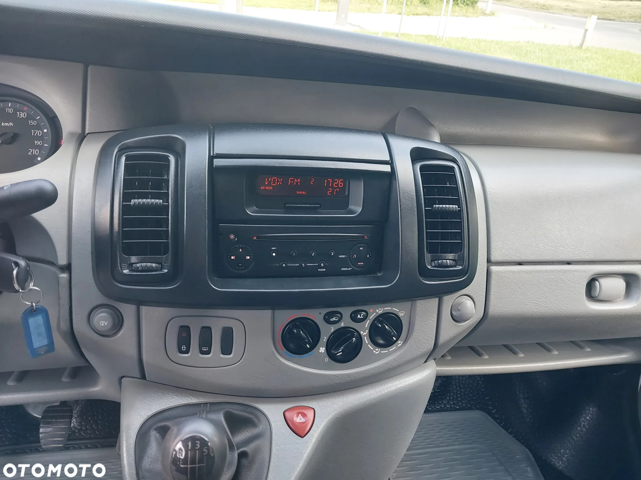 Renault Trafic 2,0 Dci Long - 12