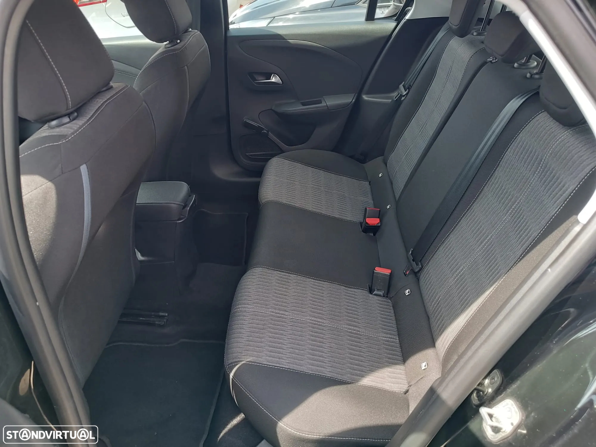 Opel Corsa 1.2 Business - 10