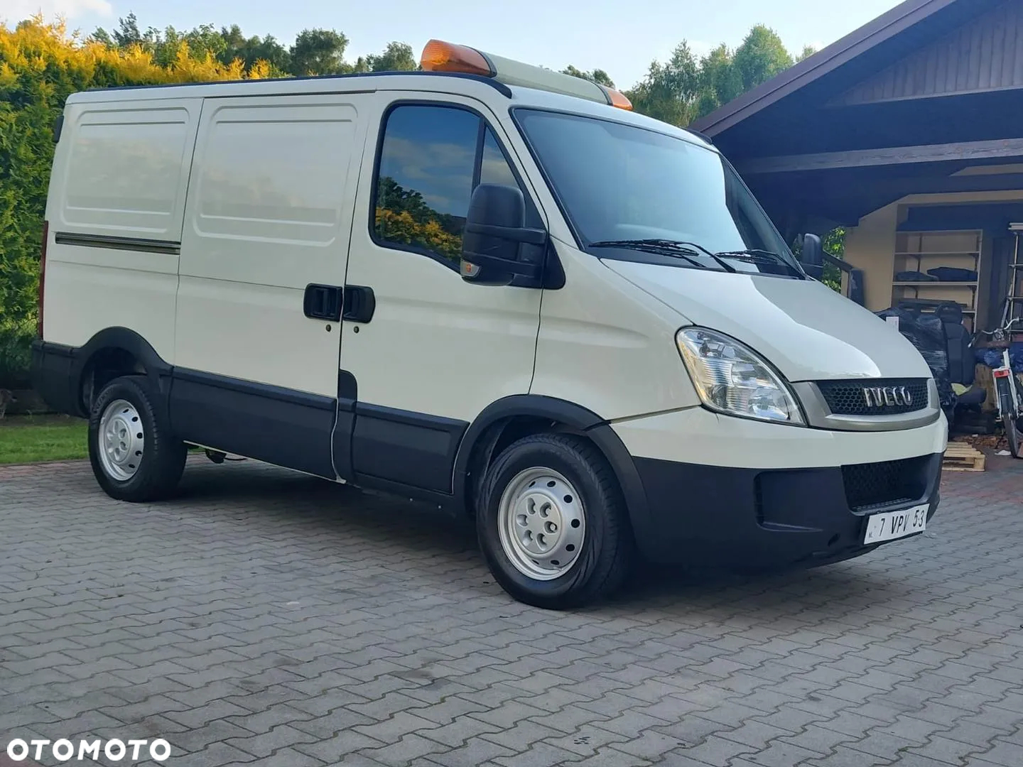 Iveco 35C13 - 10