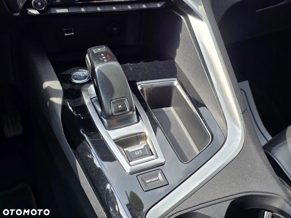 Peugeot 3008 1.6 THP Allure S&S EAT6 - 23