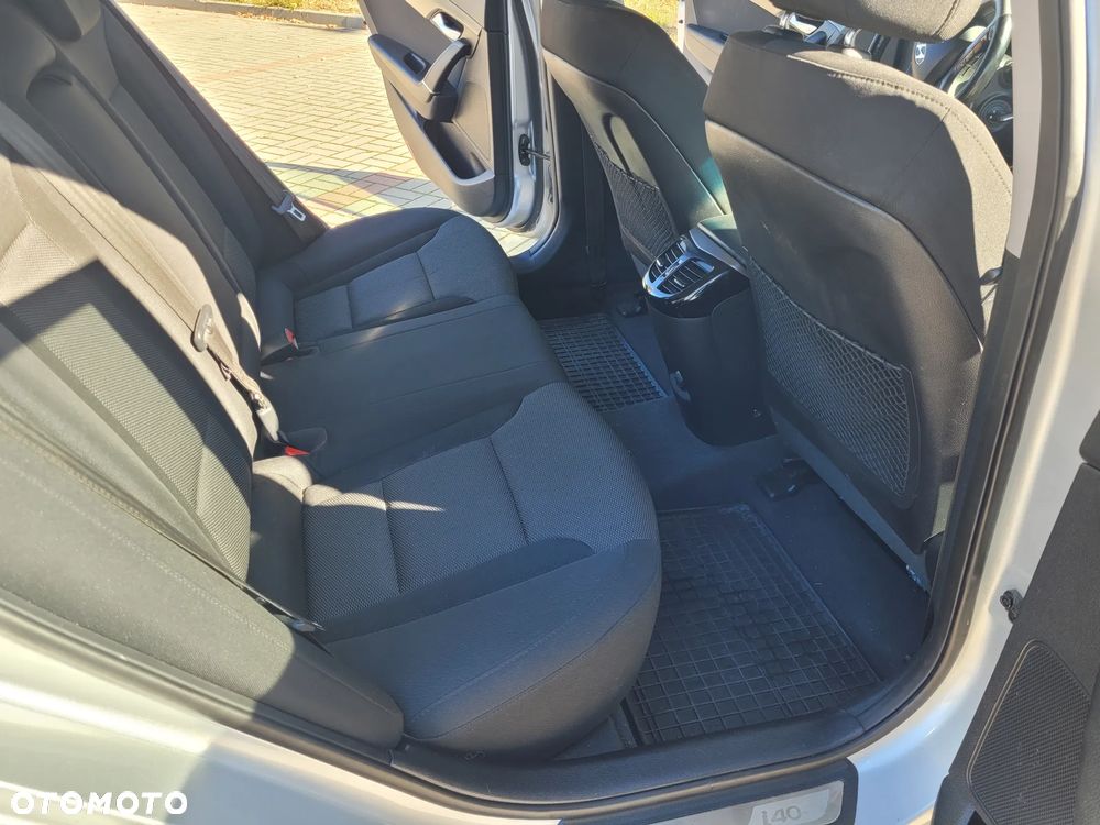 Hyundai i40 1.7 CRDi Comfort DCT - 36