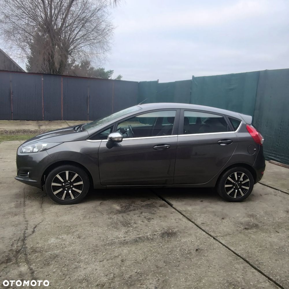 Ford Fiesta - 17
