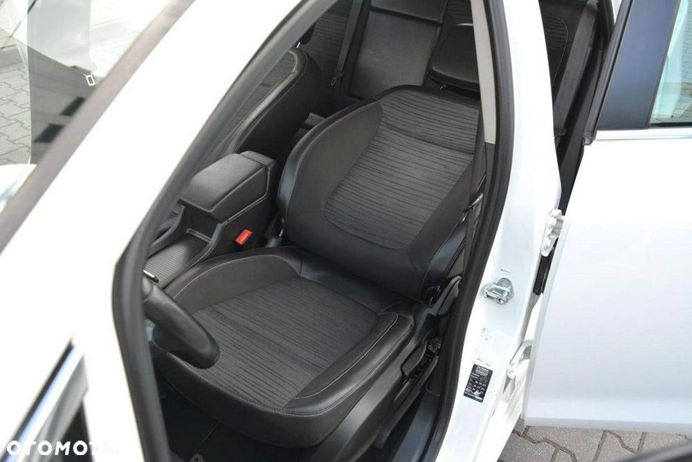 Opel Astra 1.4 Turbo Cosmo - 21