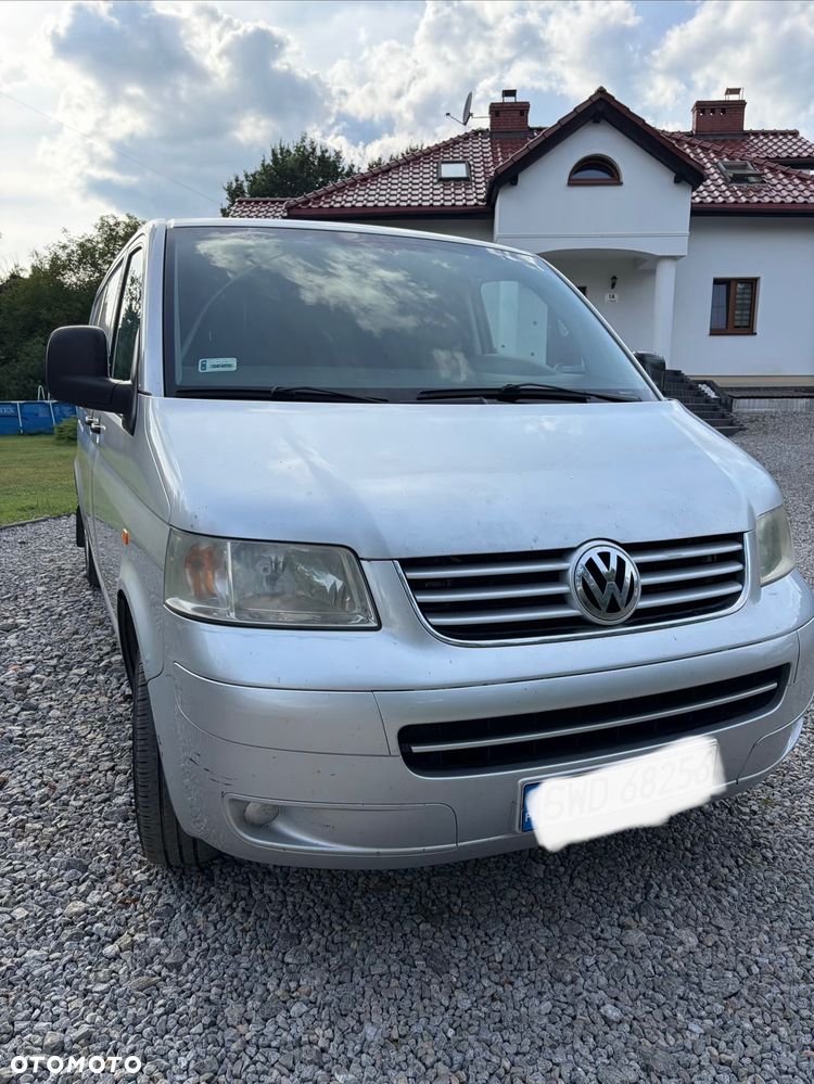 Volkswagen Transporter - 1