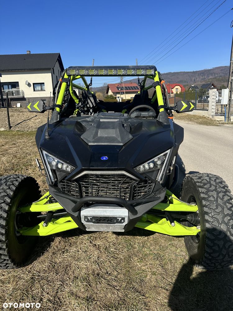 Polaris RZR - 6