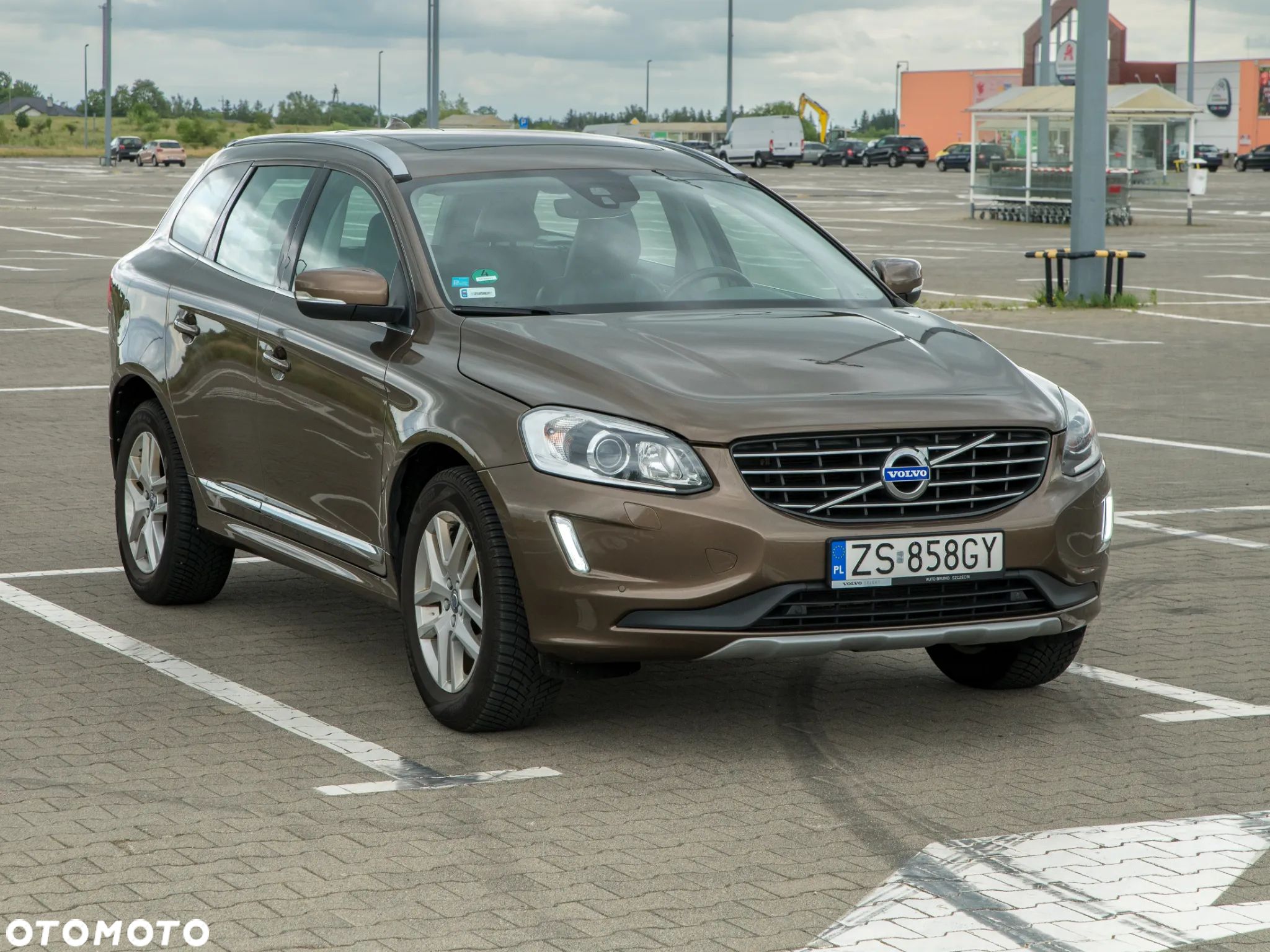 Volvo XC 60 D3 Drive-E Summum - 1
