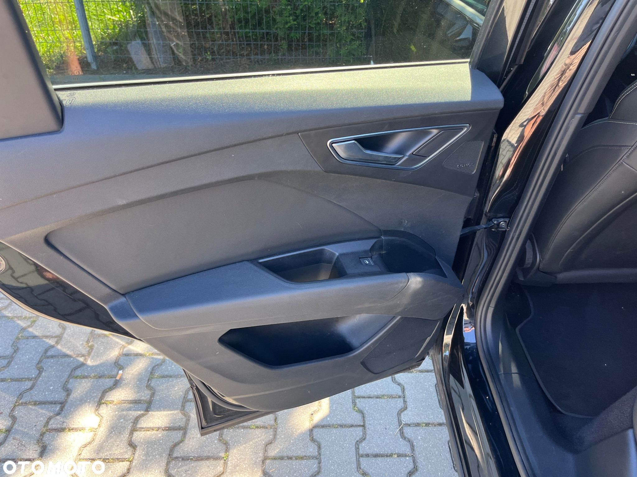 Audi Q4 e-tron 35 52kWh S Line - 33
