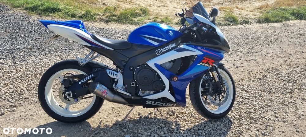 Suzuki GSX-R - 4
