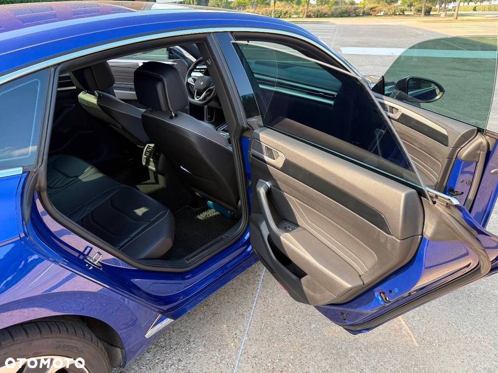 Volkswagen Arteon 2.0 TDI SCR 4Motion DSG R-Line - 8