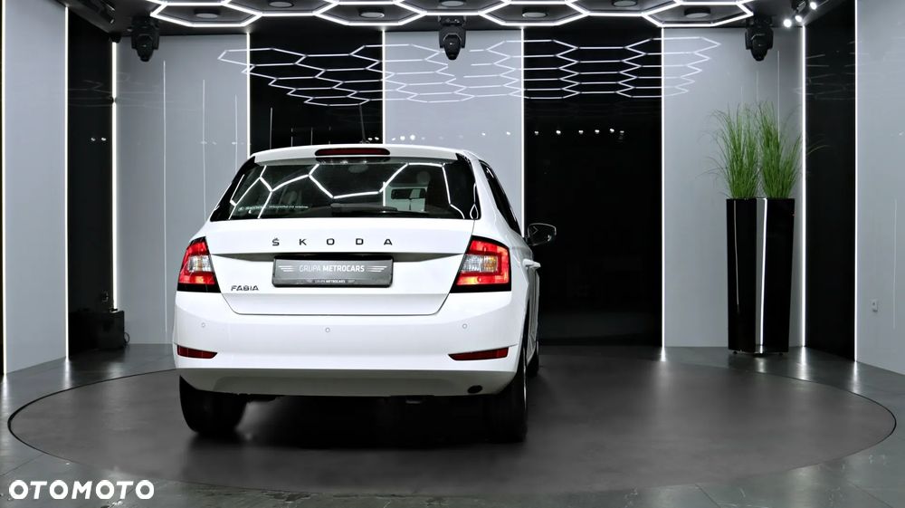 Skoda Fabia 1.0 Ambition - 8