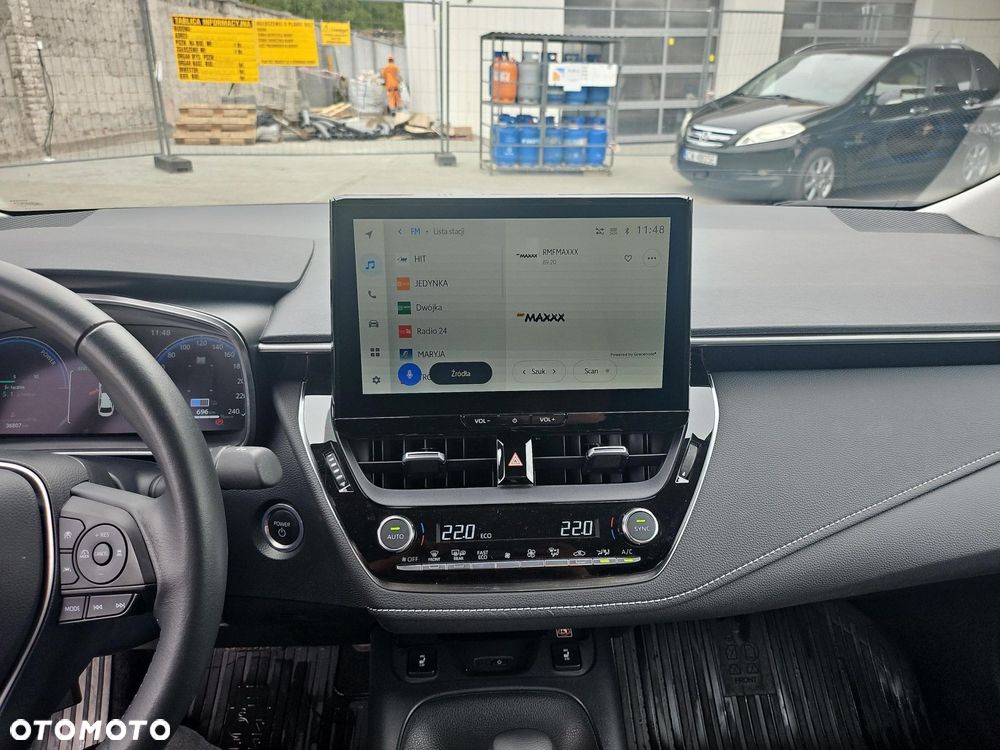 Toyota Corolla 1.8 Hybrid Comfort - 18