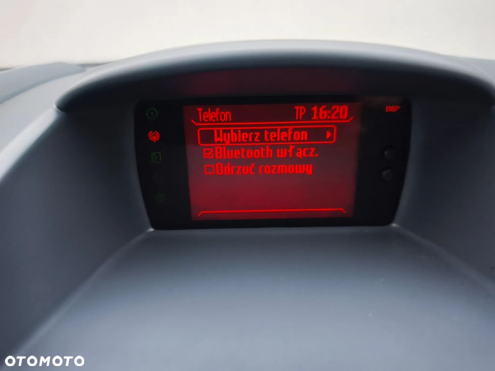 Ford Fiesta 1.6 TDCi Silver X - 23