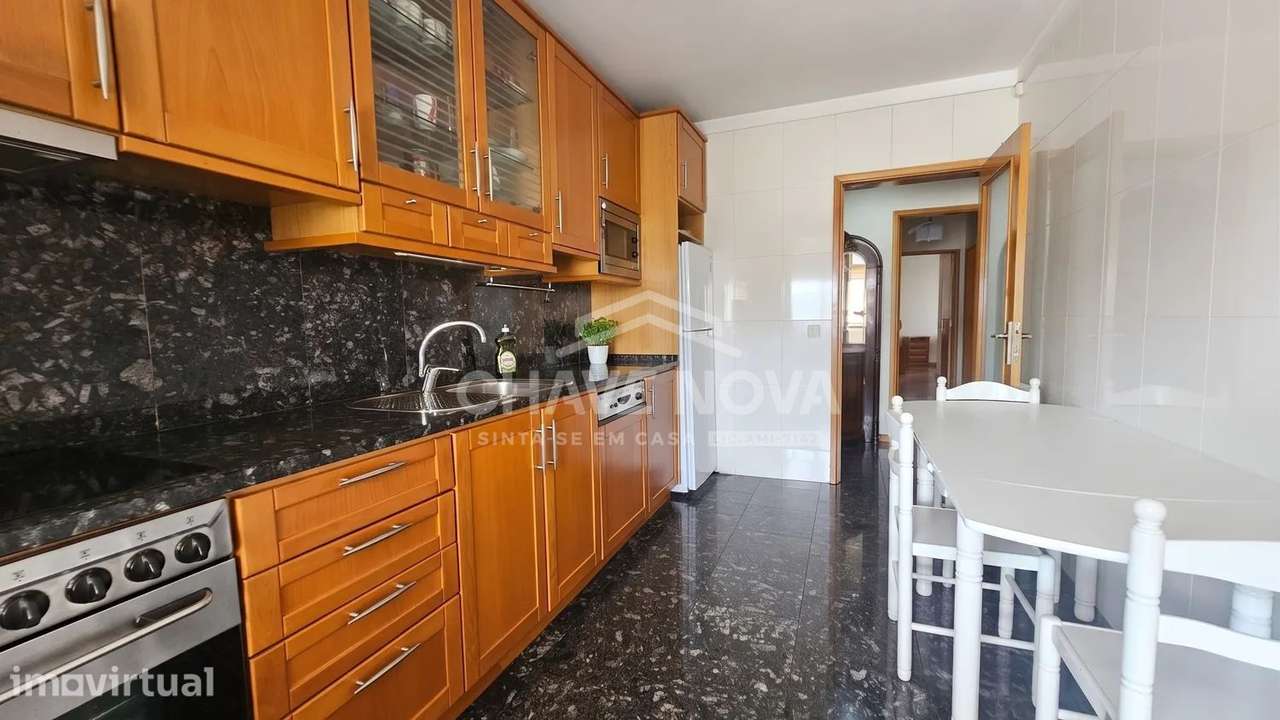 Apartamento T2 c/ Garagem Box em Ermesinde - Grande imagem: 5/29