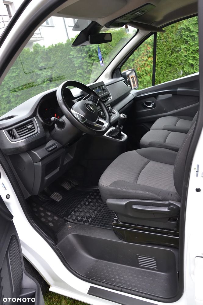 Renault Trafic 2.0 dCi - 8