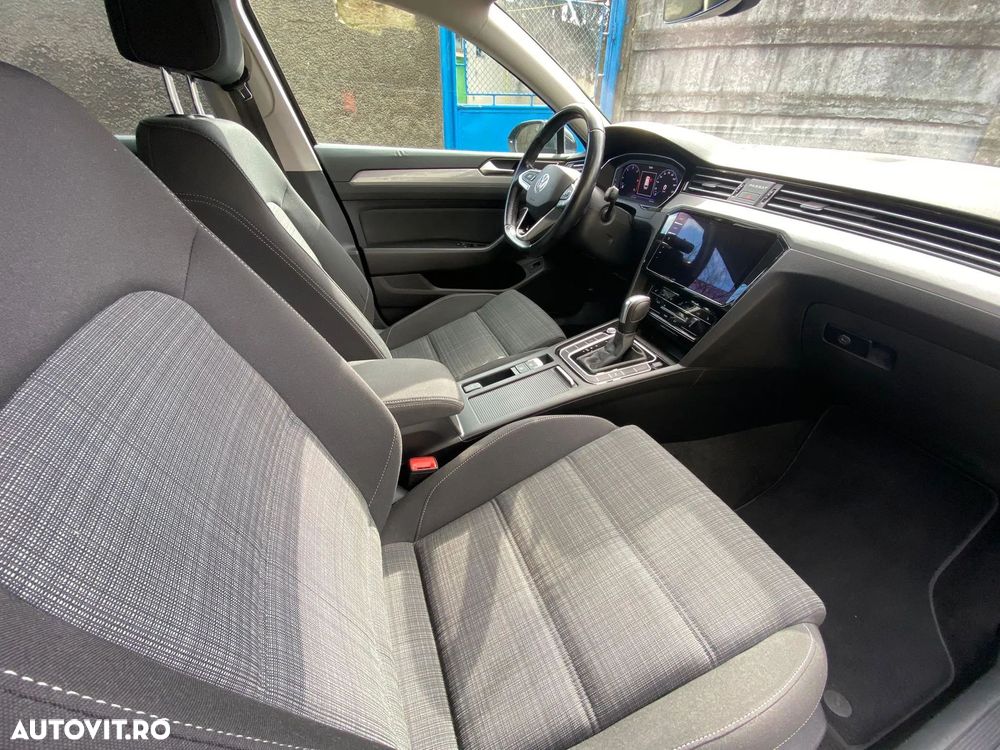 Volkswagen Passat - 13