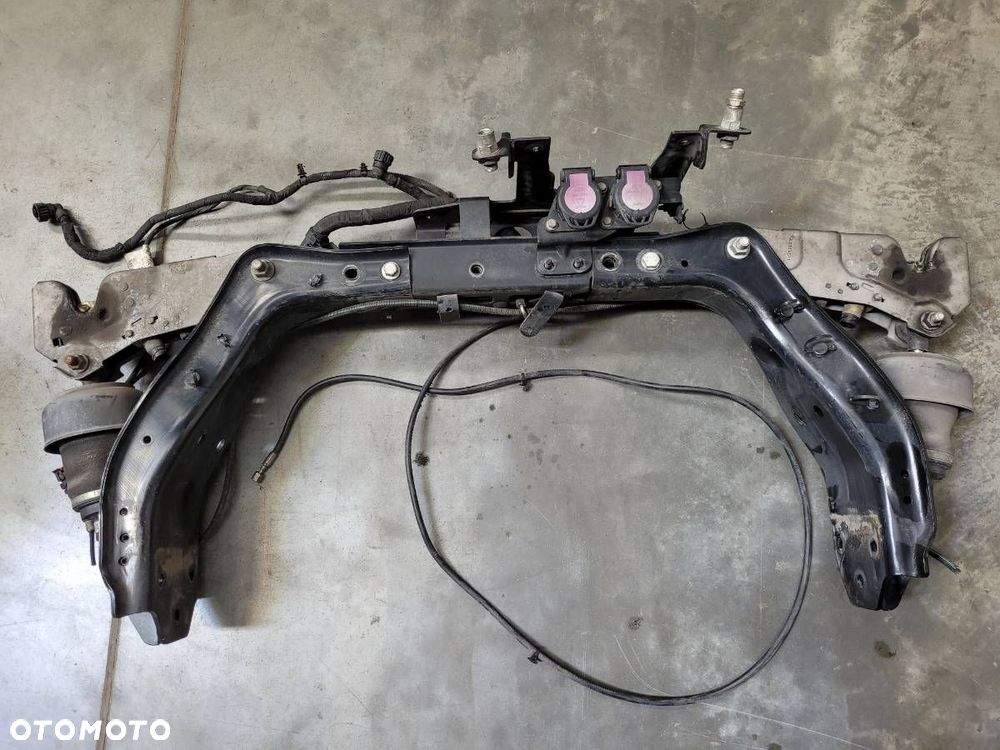 ZAWIESZENIE KABINY MOCOCWANIE PRZEWODÓW PAŁĄK WIESZAK FORD F-MAX 500 EURO 6 - 1