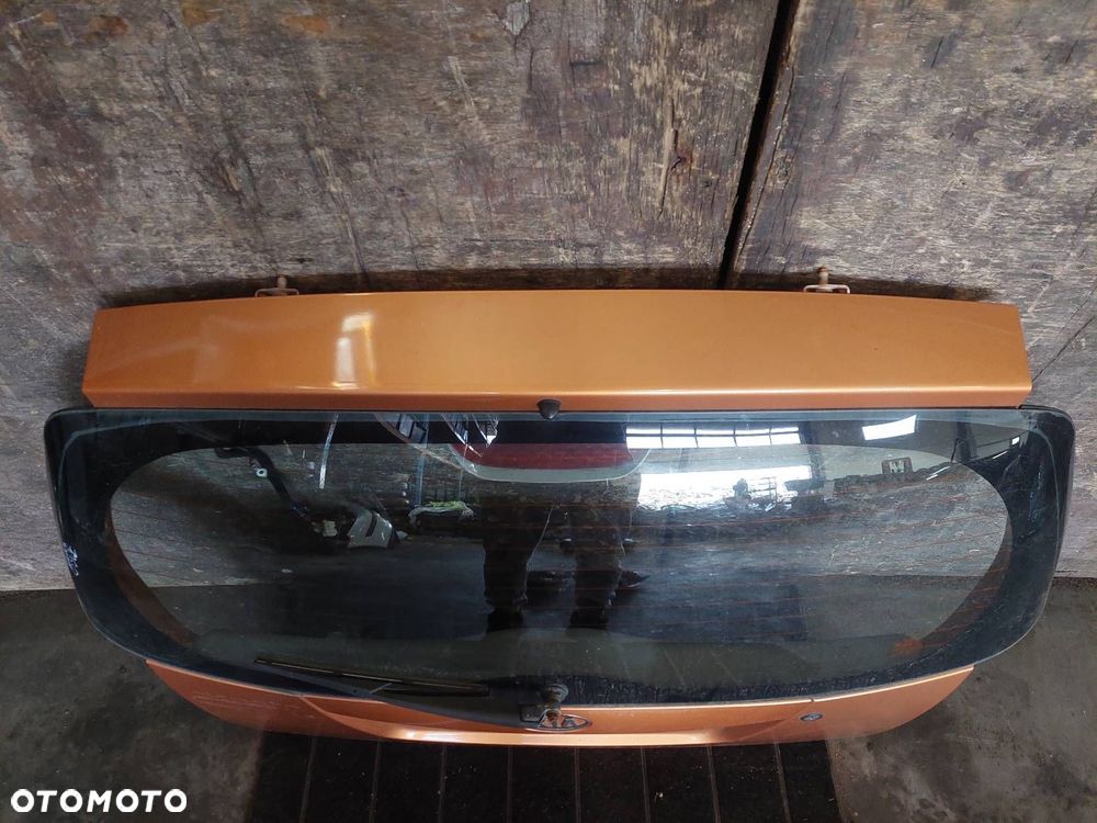 KLAPA BAGAŻNIKA + LAMPY KIA PICANTO I HB 5D O3 - 5