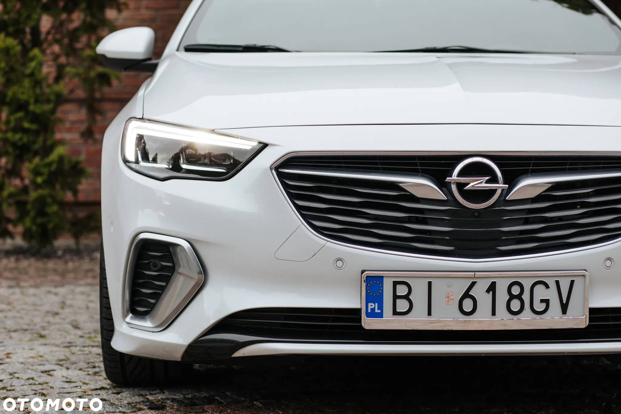 Opel Insignia 2.0 CDTI 4x4 GSi S&S - 12
