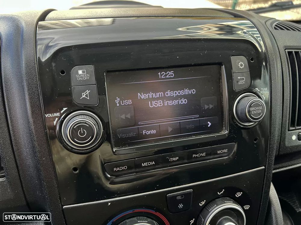 Peugeot Boxer 2.0 blue hdi 330 l2h2 - 10