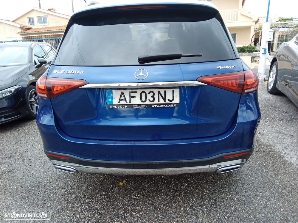 Mercedes-Benz GLE 300 d 4Matic - 12
