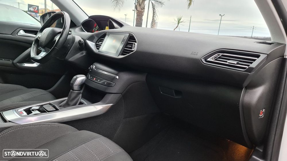 Peugeot 308 SW 1.6 BlueHDi Allure EAT6 - 25