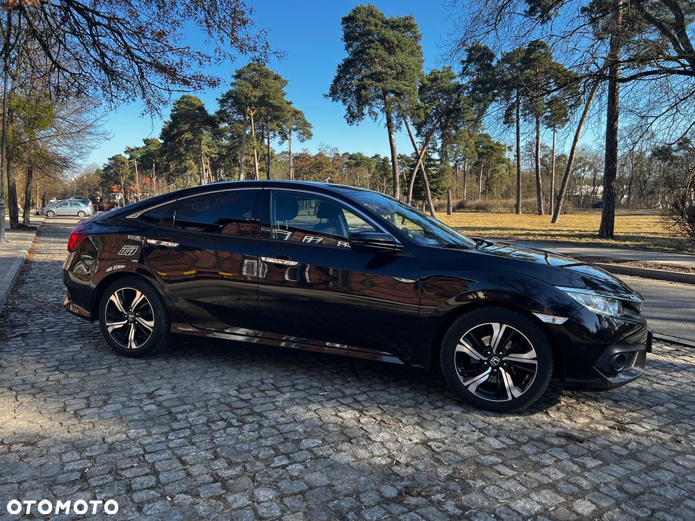 Honda Civic 1.5 T Elegance - 3