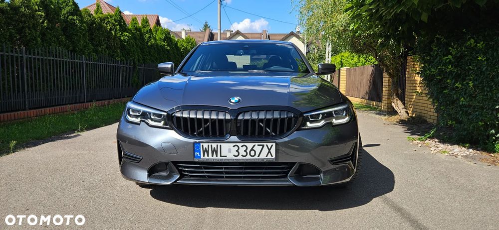 BMW Seria 3 330i xDrive M Sport sport - 9