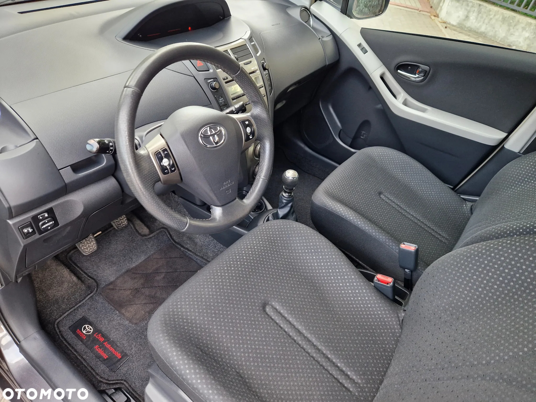 Toyota Yaris 1.33 Sol - 17