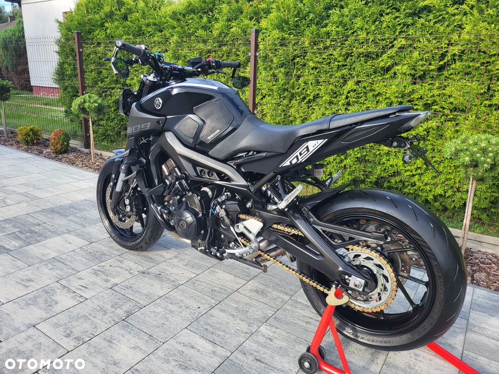 Yamaha MT - 15