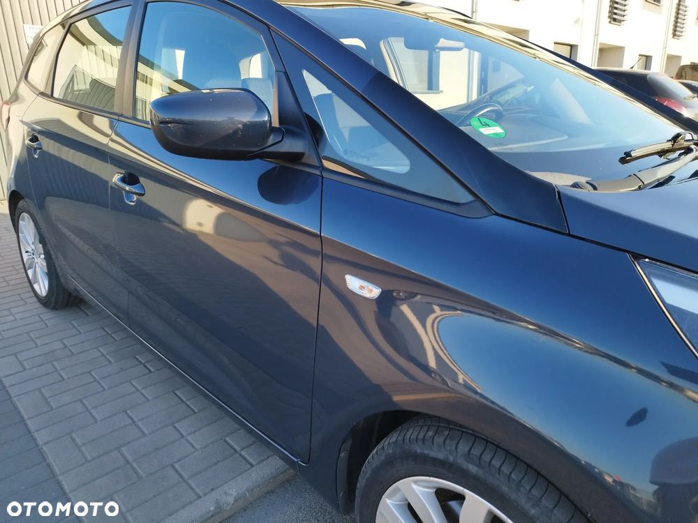 Kia Carens 1.6 GDI M - 4