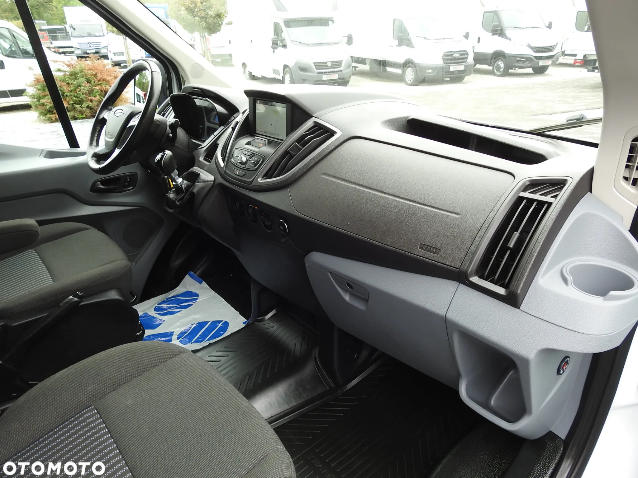 Ford TRANSIT FURGON CHŁODNIA 0*C FUNKCJA GRZANIA ZASILANIE 230V TEMPOMAT NAWIGACJA KLIMATYZACJA LEDY 130KM [ E41585 ] - 39