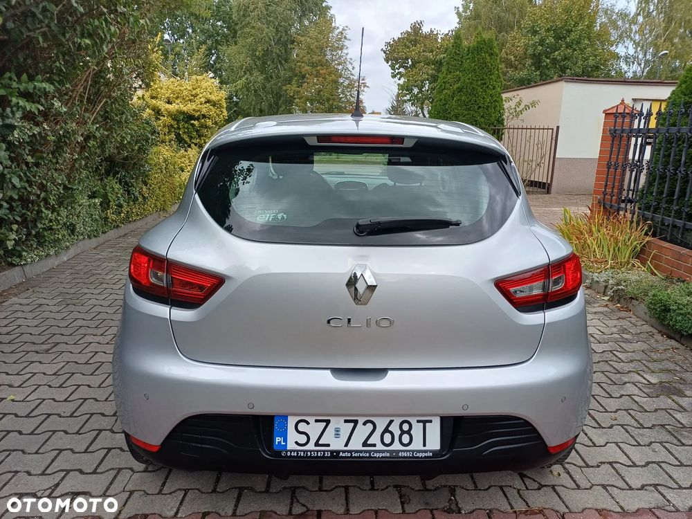 Renault Clio 1.2 16V 75 TomTom Edition - 14