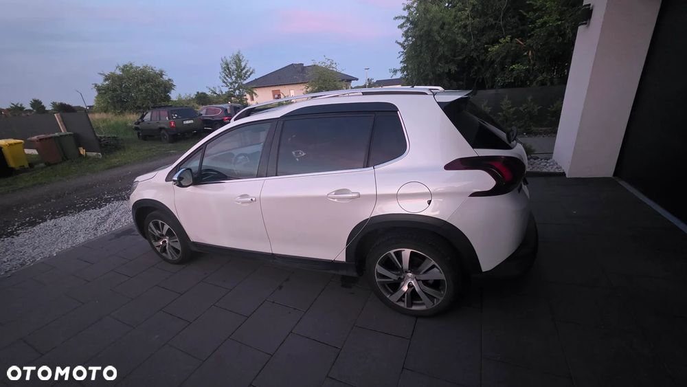 Peugeot 2008 1.2 Pure Tech Crossway S&S EAT6 - 8
