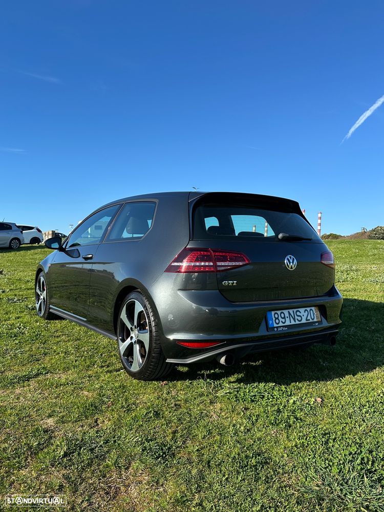 VW Golf 2.0 TSi GTi DSG - 3