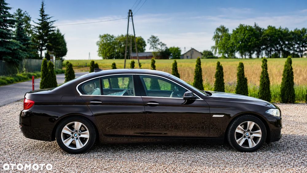 BMW Seria 5 520d Efficient Dynamics Edition Sport Line - 4