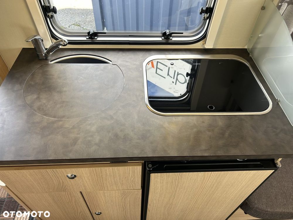 Hymer-Eriba 60th Edition Touring 530 - 12