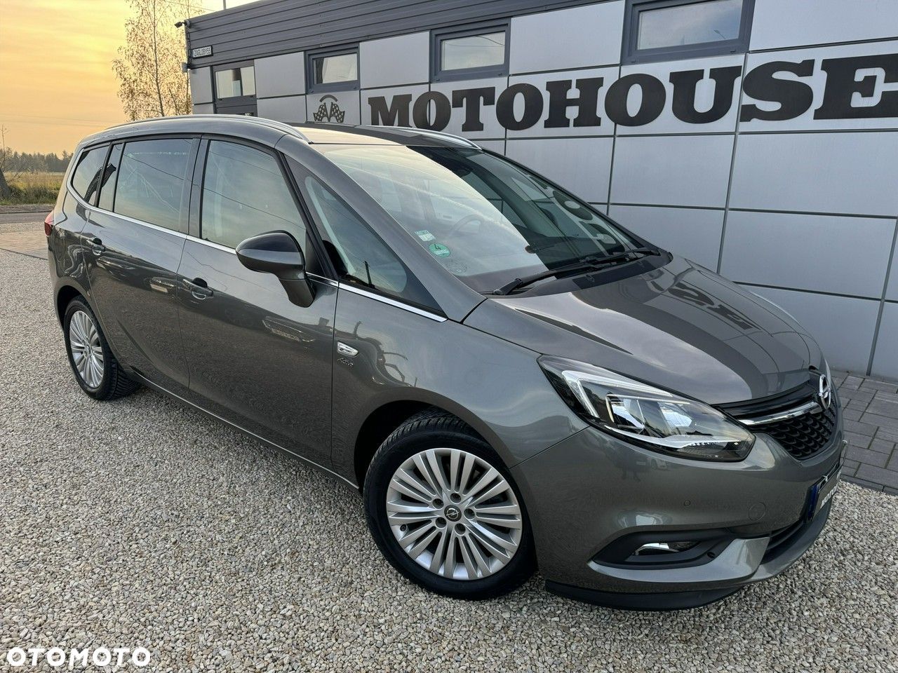 Opel Zafira - 1