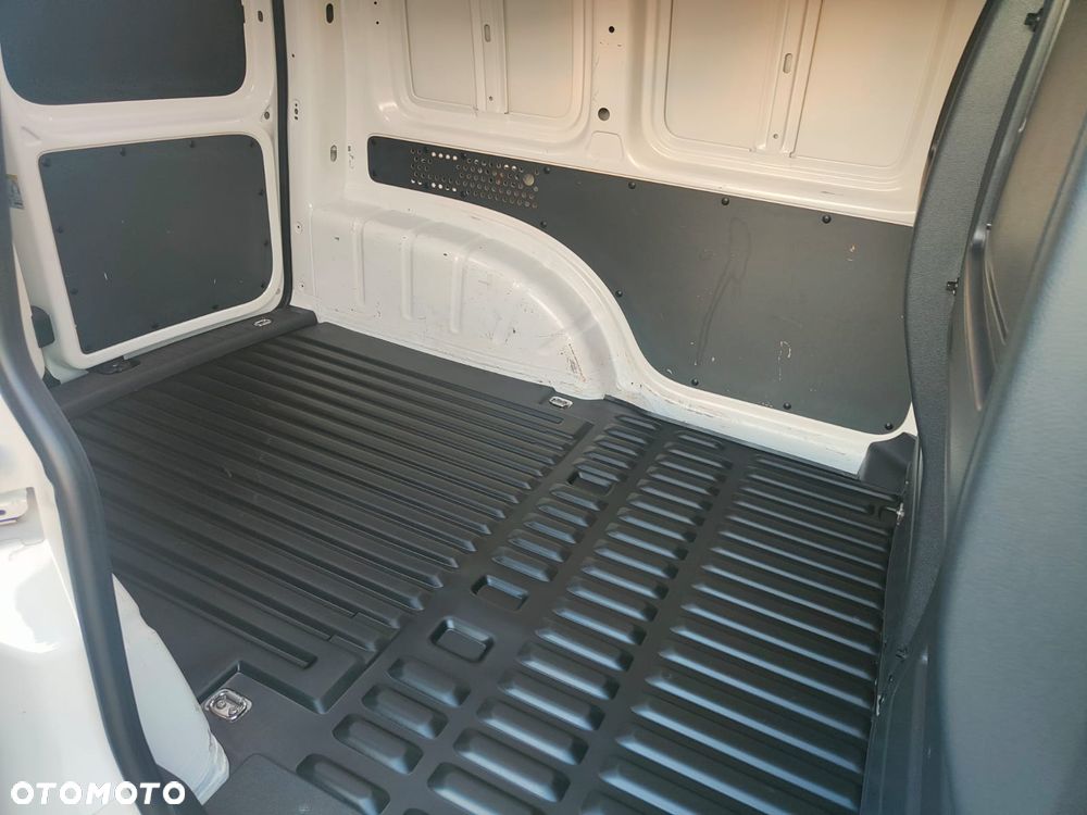 Volkswagen Caddy Standard - 12